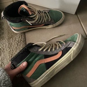 womans fleece lined water proof winter vans